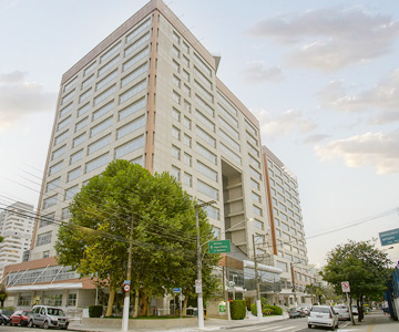 Fachada do Hospital e Maternidade Salvalus